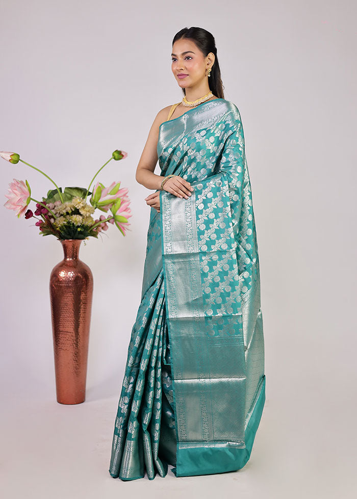 Green Dupion Silk Saree With Blouse Piece