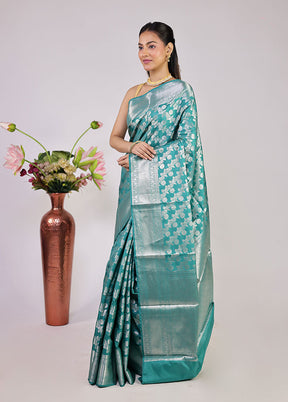 Green Dupion Silk Saree With Blouse Piece