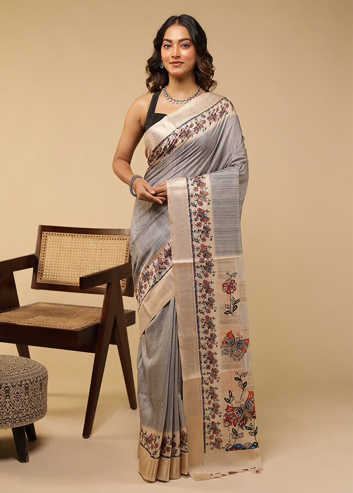 Cream Tussar Silk Saree With Blouse Piece