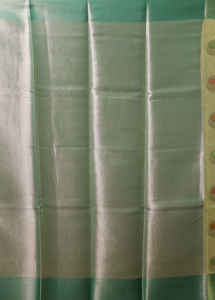 Green Cotton Saree With Blouse Piece