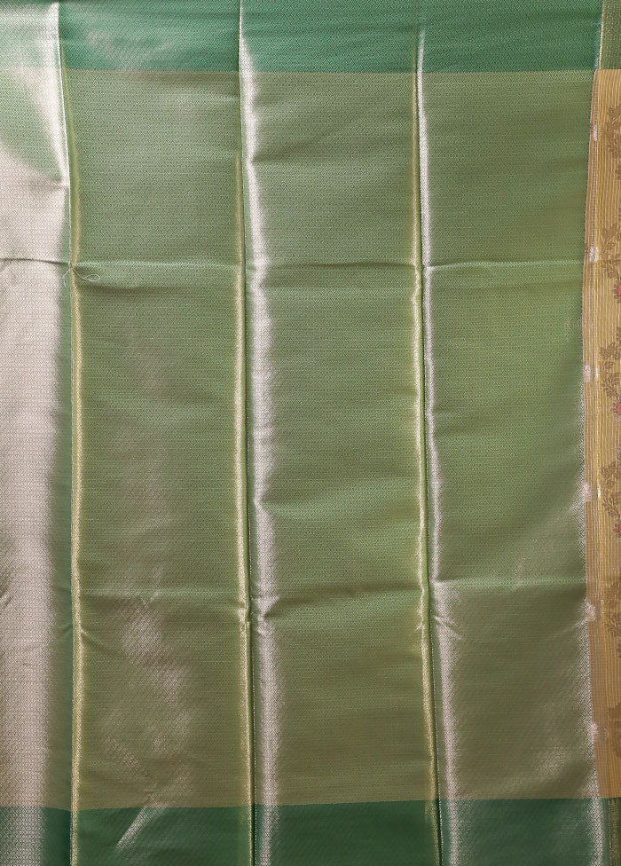 Cream Cotton Saree With Blouse Piece