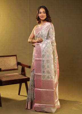 Grey Cotton Saree With Blouse Piece
