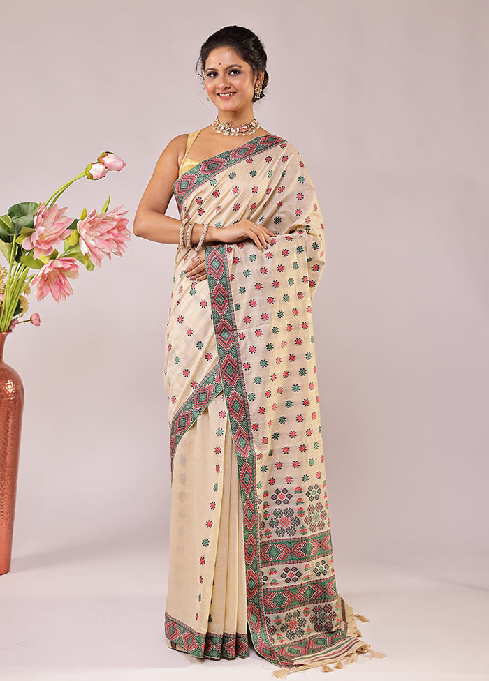 Cream Assam Silk Saree With Blouse Piece
