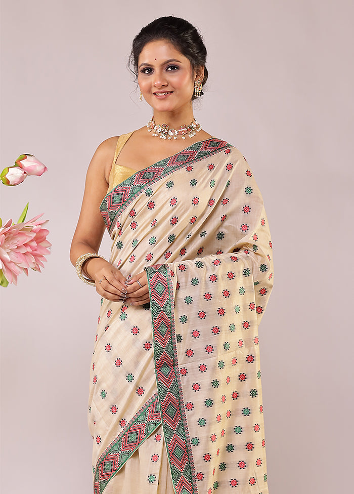 Cream Assam Silk Saree With Blouse Piece
