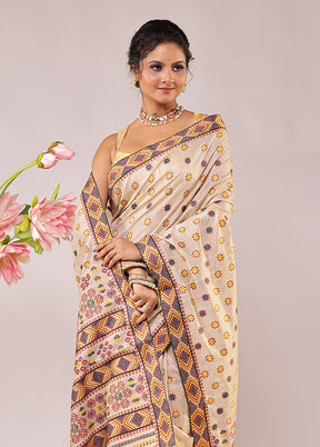 Cream Assam Silk Saree With Blouse Piece