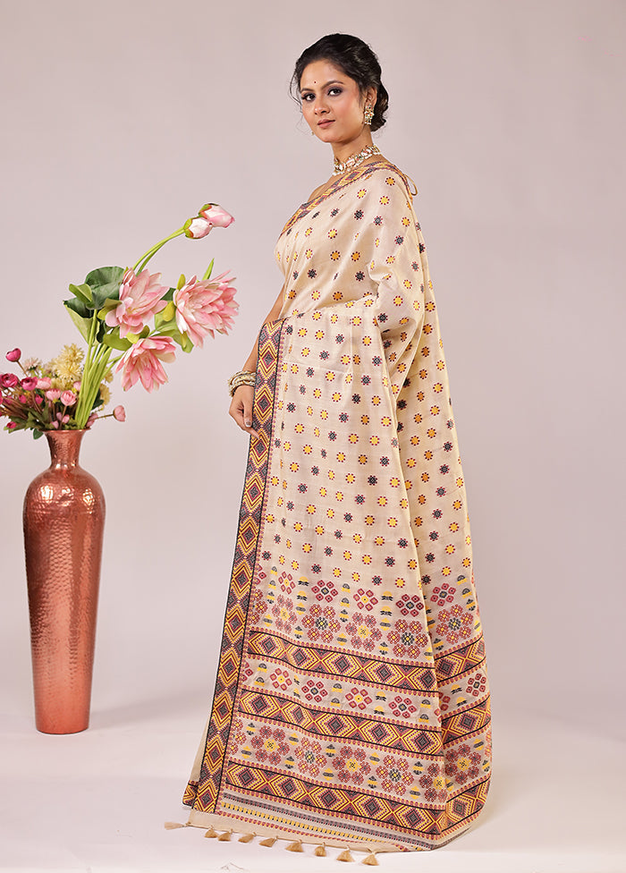 Cream Assam Silk Saree With Blouse Piece