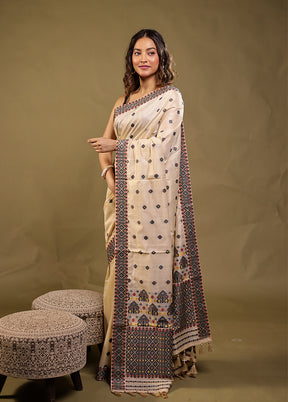 Cream Assam Silk Saree With Blouse Piece