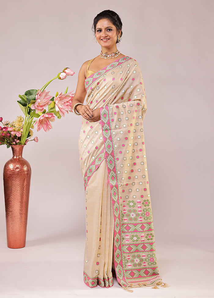 Cream Assam Silk Saree With Blouse Piece