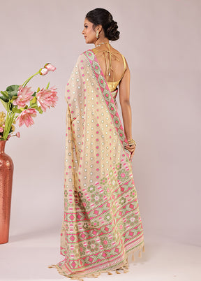 Cream Assam Silk Saree With Blouse Piece