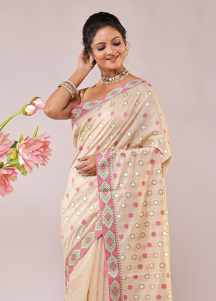 Cream Assam Silk Saree With Blouse Piece