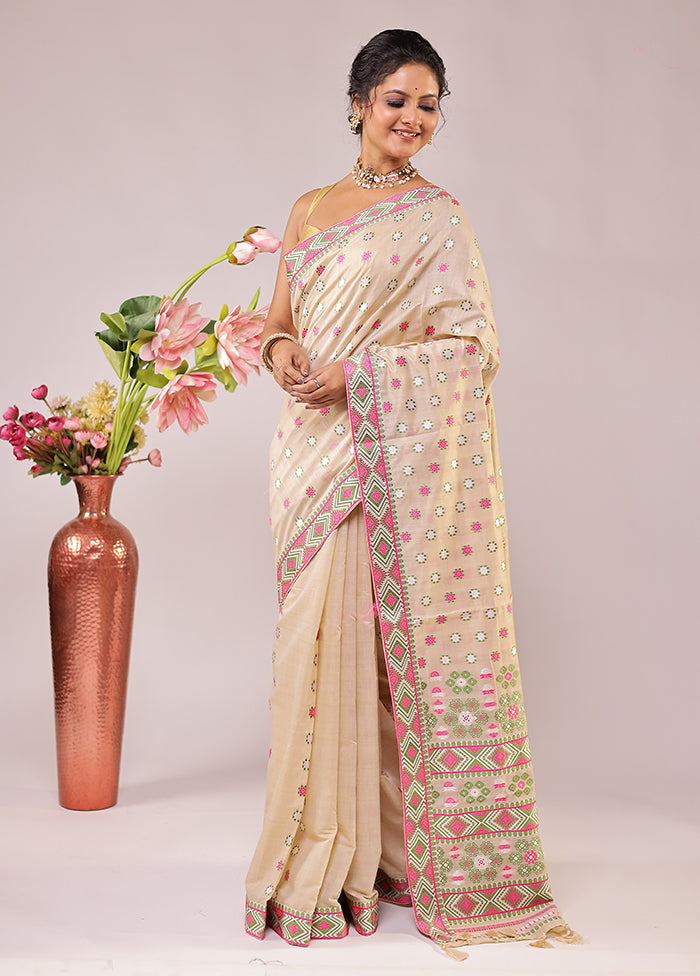 Cream Assam Silk Saree With Blouse Piece