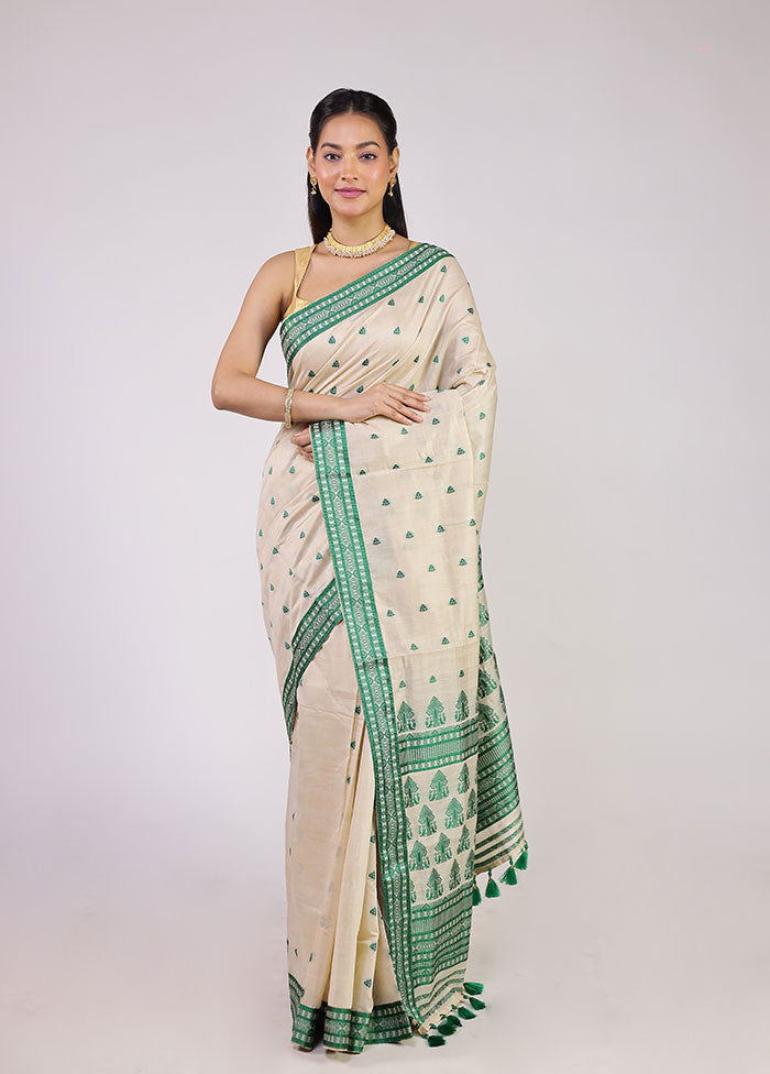 Cream Assam Silk Saree With Blouse Piece