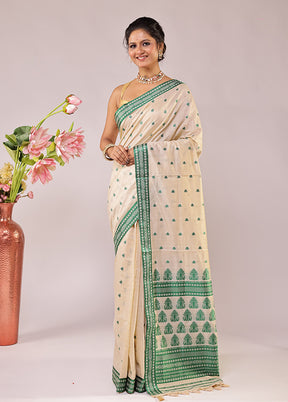 Cream Assam Silk Saree With Blouse Piece