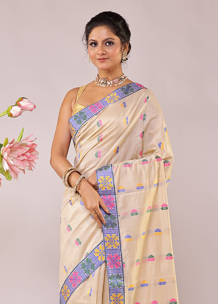 Cream Assam Silk Saree With Blouse Piece