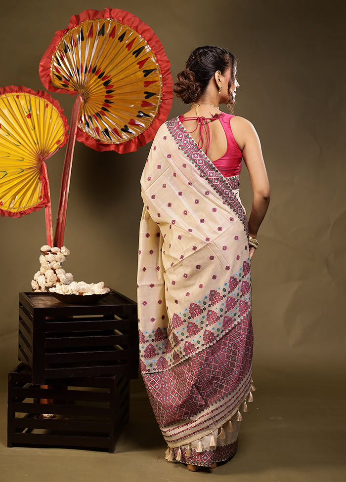 Cream Assam Silk Saree With Blouse Piece