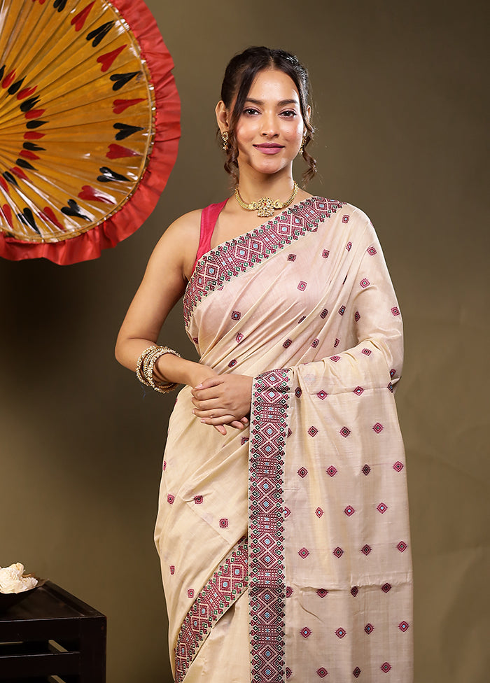 Cream Assam Silk Saree With Blouse Piece