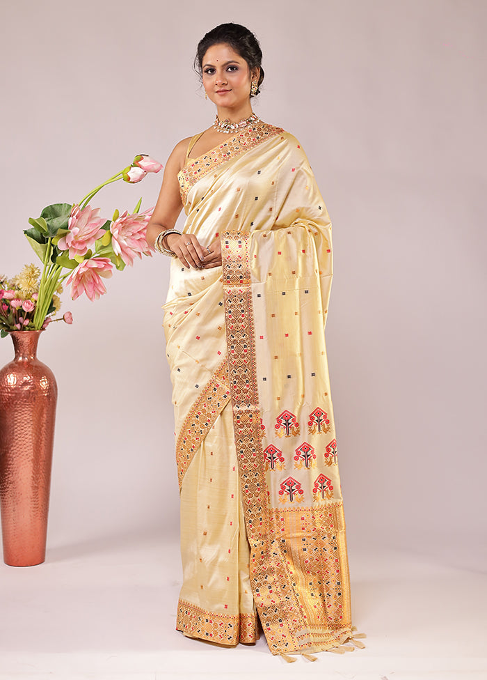 Cream Assam Silk Saree With Blouse Piece