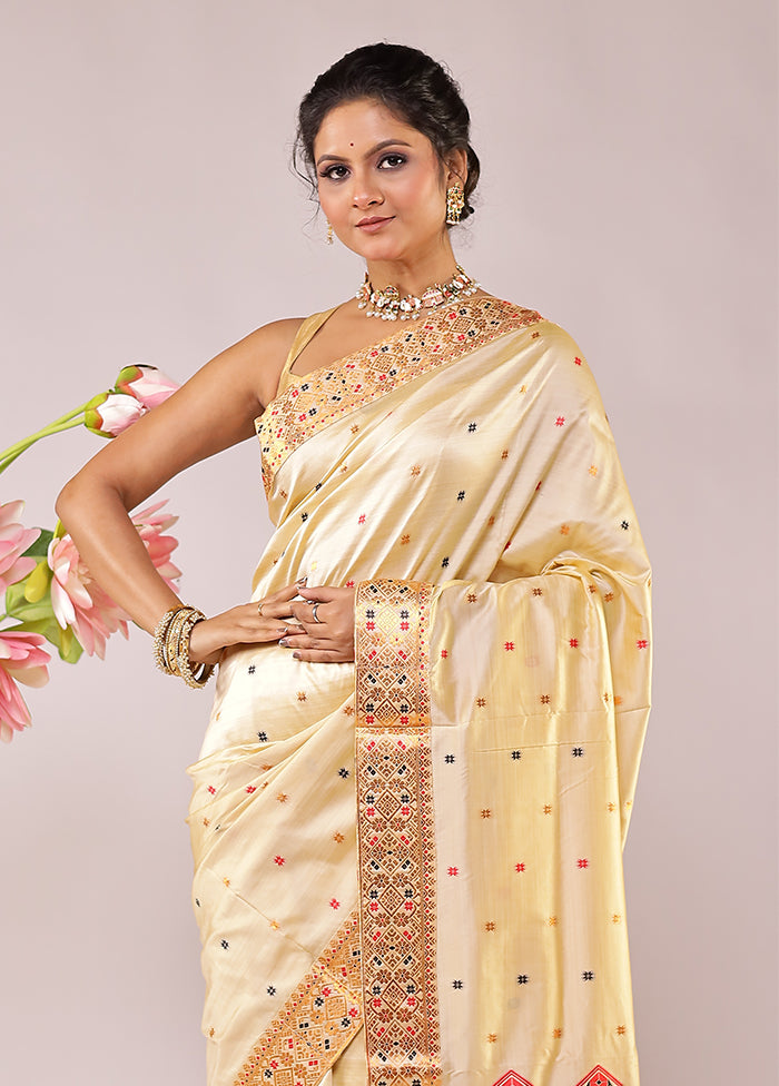 Cream Assam Silk Saree With Blouse Piece