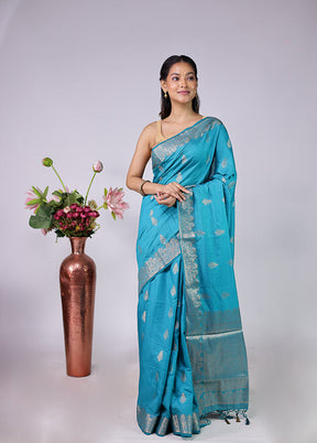 Chandan Haze Duo – Cream Assam Silk & Blue Dupion Silk Sarees
