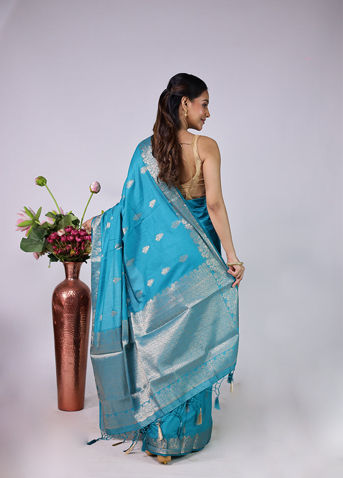 Chandan Haze Duo – Cream Assam Silk & Blue Dupion Silk Sarees
