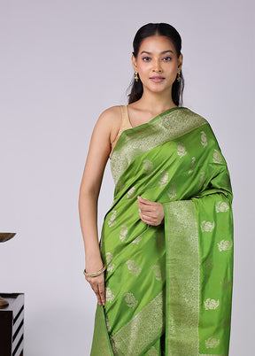 Green Dupion Silk Saree With Blouse Piece