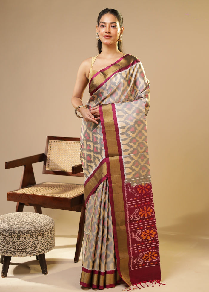 Grey Handloom Kanchipuram Pure Silk Saree With Blouse Piece