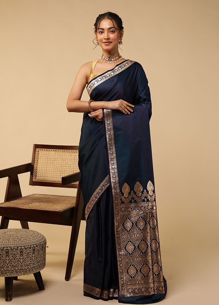 Green Banarasi Silk Saree With Blouse Piece
