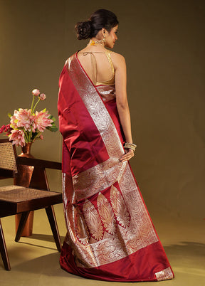Red Banarasi Silk Saree With Blouse Piece
