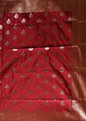 Red Banarasi Silk Saree With Blouse Piece