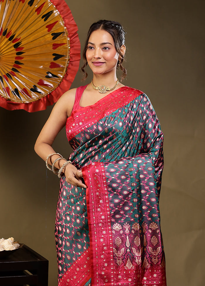Green Tanchoi Silk Saree With Blouse Piece