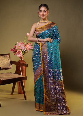 Blue Tanchoi Silk Saree With Blouse Piece