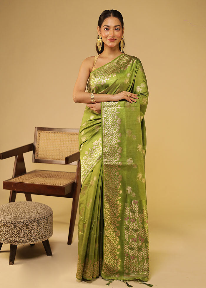 Green Dupion Silk Saree With Blouse Piece