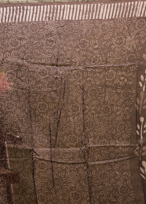 Grey Chanderi Silk Saree With Blouse Piece