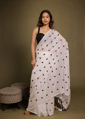 White Matka Silk Saree With Blouse Piece
