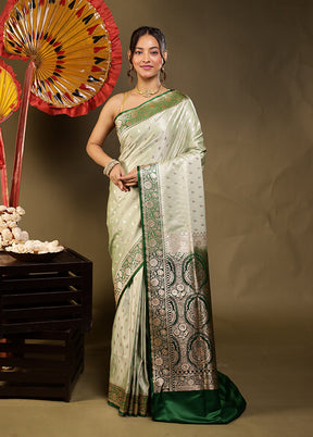 Green Banarasi Silk Saree With Blouse Piece
