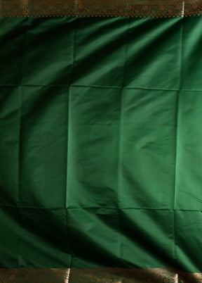 Green Banarasi Silk Saree With Blouse Piece