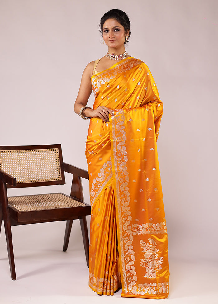 Yellow Banarasi Silk Saree With Blouse Piece