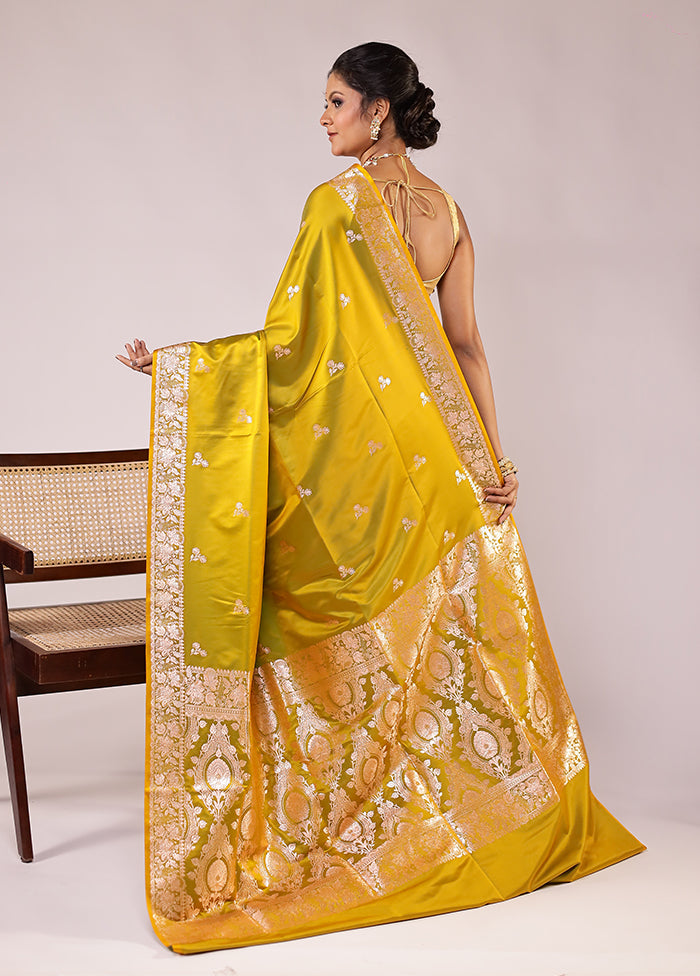 Green Banarasi Silk Saree With Blouse Piece