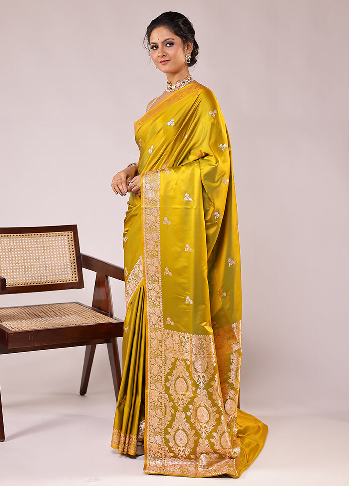 Green Banarasi Silk Saree With Blouse Piece