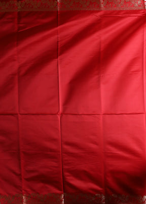 Red Banarasi Silk Saree With Blouse Piece
