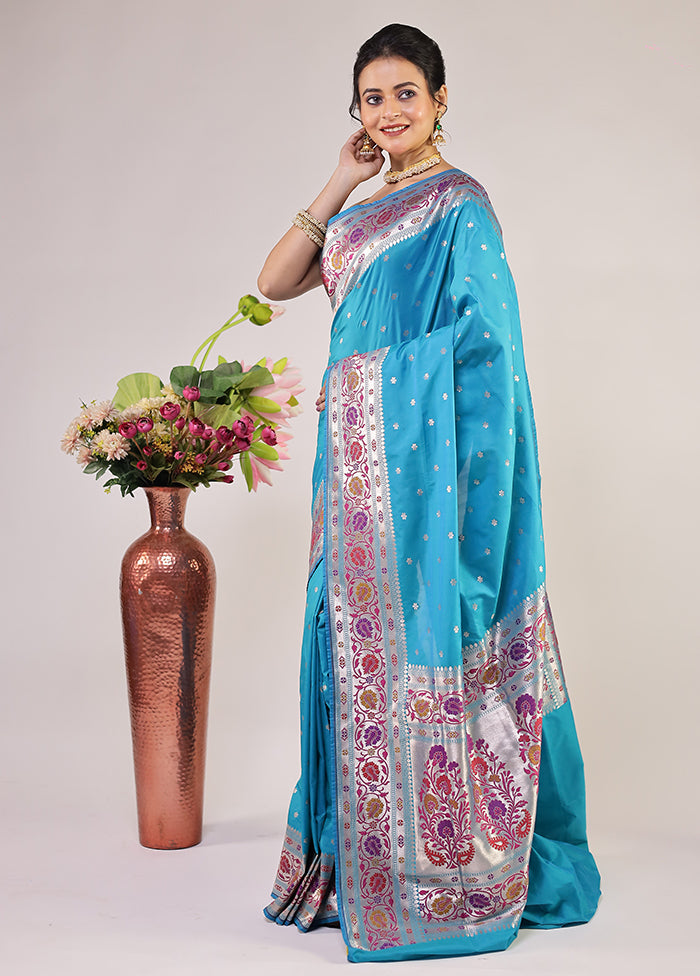 Blue Katan Silk Saree With Blouse Piece
