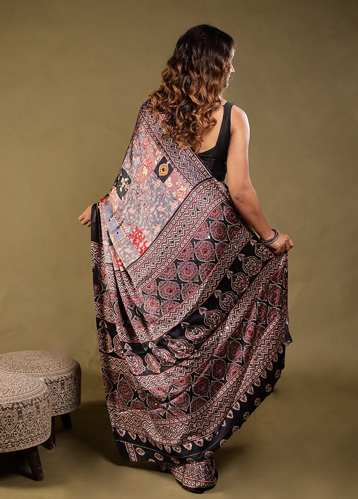 Multicolor Printed Silk Saree With Blouse Piece