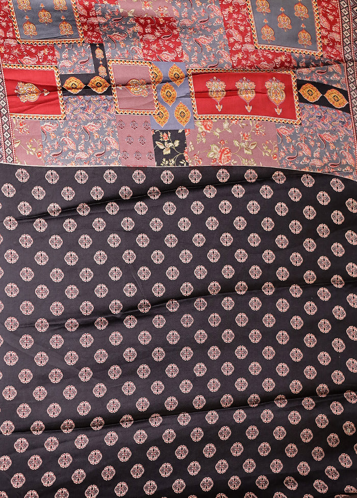 Multicolor Printed Silk Saree With Blouse Piece