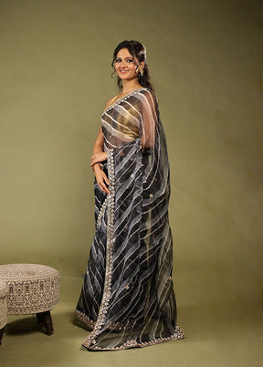 Grey Bandhej Saree With Blouse Piece