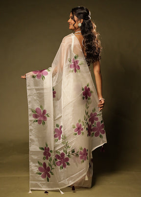 Shankhnaad Duo – Red Banarasi & White Organza Sarees