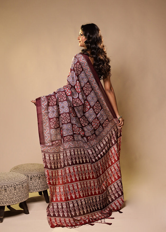 Maroon Printed Silk Saree Without Blouse Piece