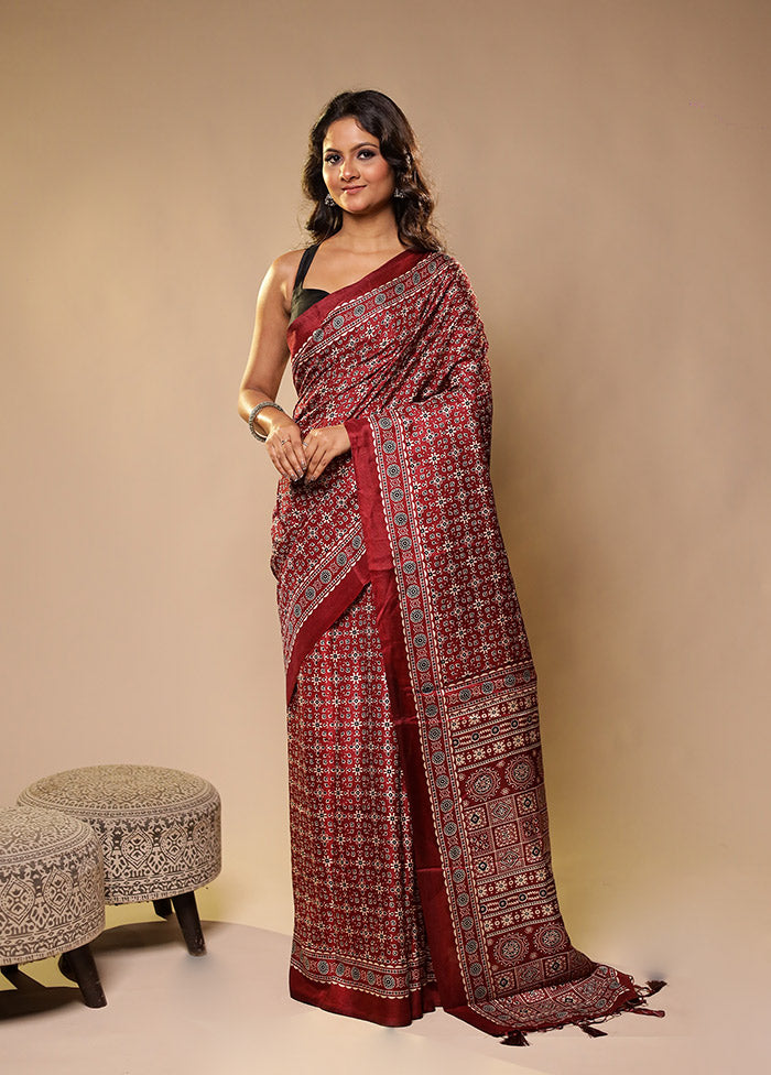 Maroon Printed Silk Saree Without Blouse Piece