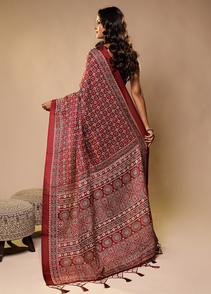 Maroon Printed Silk Saree Without Blouse Piece