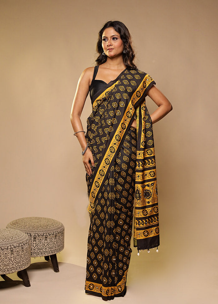 Black Printed Silk Saree Without Blouse Piece
