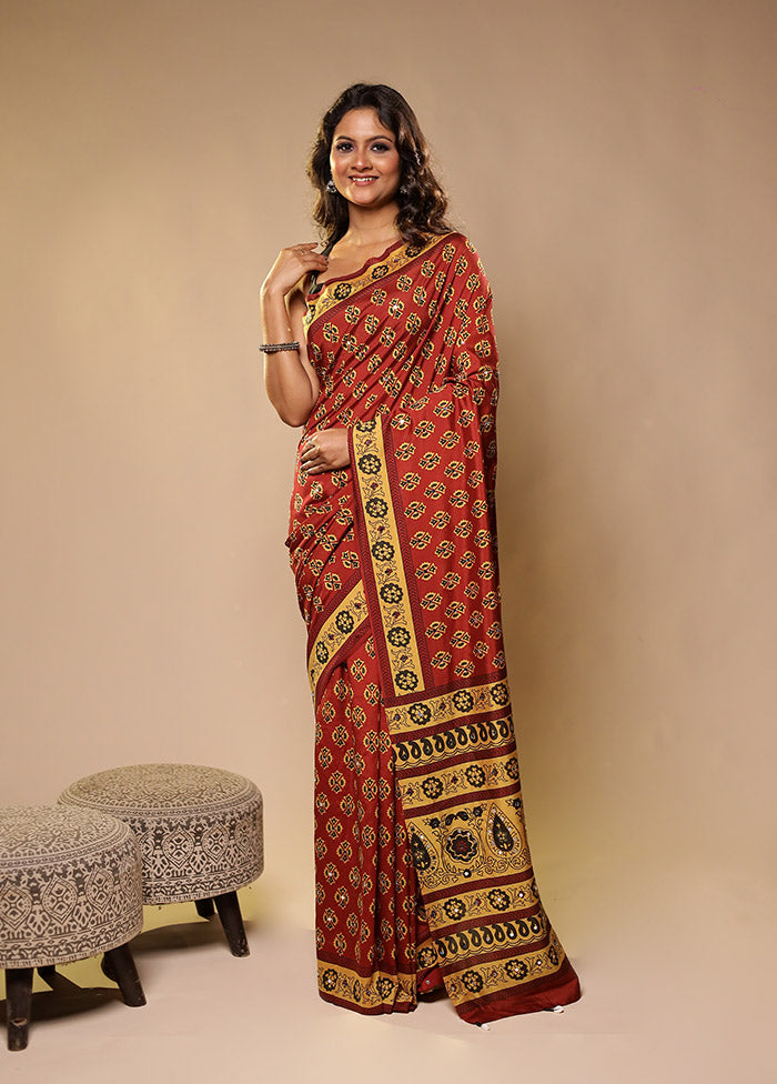 Maroon Printed Silk Saree Without Blouse Piece